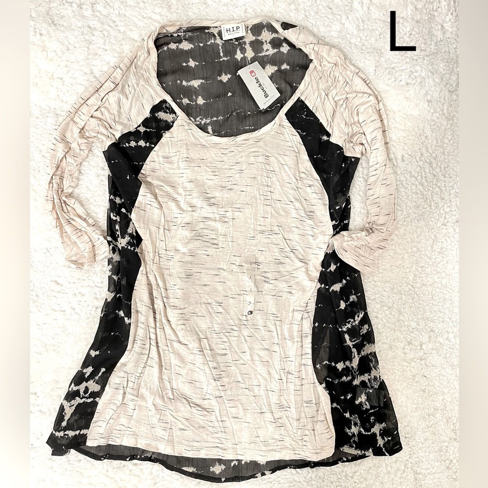 NWT flowy 3/4 sleeve top from Buckle